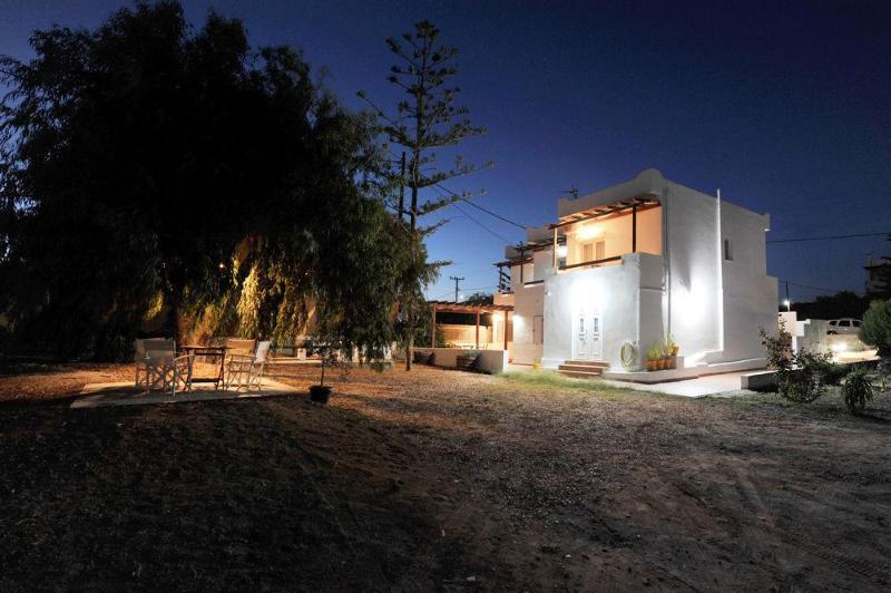 Finikas Studios Adamantas  Exterior photo